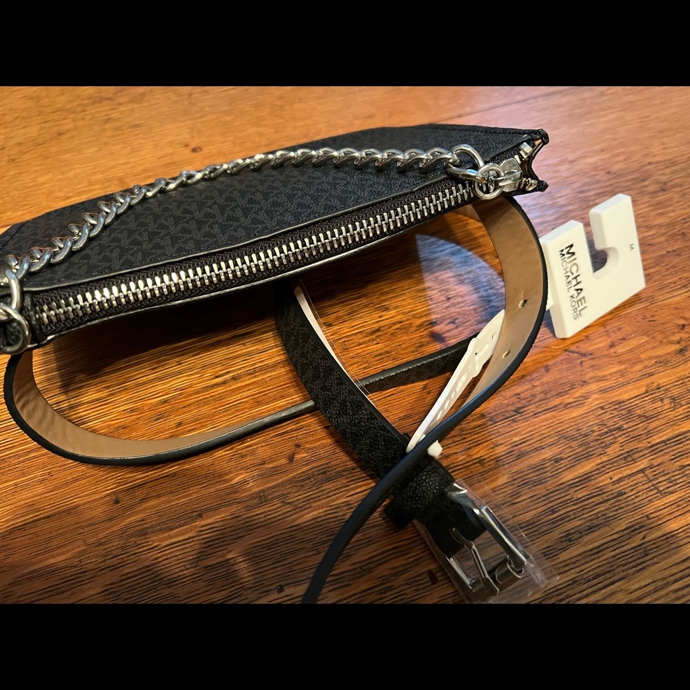 Michael Kors Pull Chain Belt Bag - Picture 4 of 7